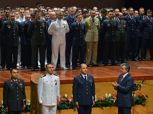 President Gül Attends Graduation Ceremony at Turkish War Academies